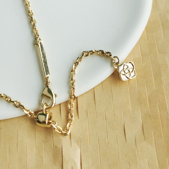 Kendra Scott Gold Necklace with Clear Stone - Picture 4 of 4